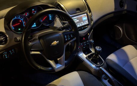 Chevrolet Cruze II, 2015 год, 595 000 рублей, 26 фотография
