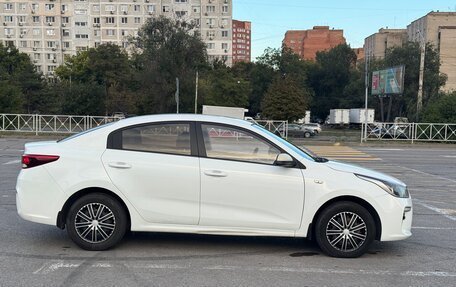 KIA Rio IV, 2017 год, 1 097 000 рублей, 4 фотография