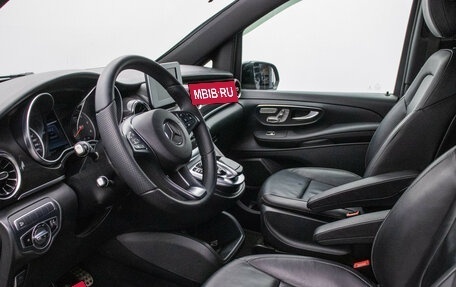Mercedes-Benz V-Класс, 2019 год, 3 630 000 рублей, 8 фотография