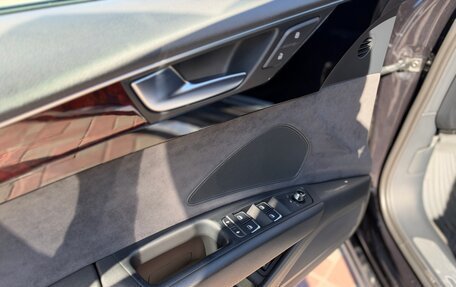 Audi A8, 2012 год, 1 450 000 рублей, 38 фотография