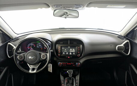 KIA Soul III, 2020 год, 1 800 000 рублей, 14 фотография
