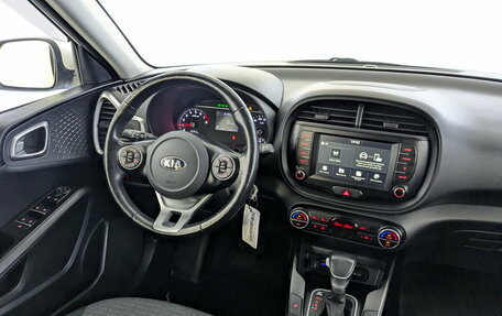 KIA Soul III, 2020 год, 1 800 000 рублей, 27 фотография
