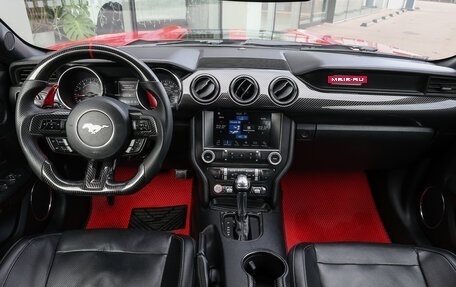 Ford Mustang VI рестайлинг, 2016 год, 2 700 000 рублей, 14 фотография