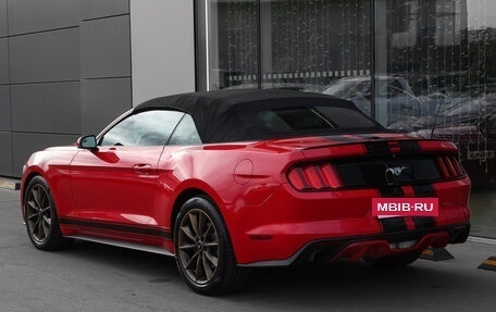Ford Mustang VI рестайлинг, 2016 год, 2 700 000 рублей, 7 фотография