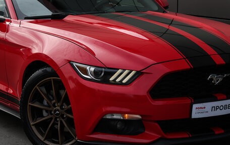 Ford Mustang VI рестайлинг, 2016 год, 2 700 000 рублей, 23 фотография