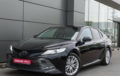 Toyota Camry, 2019 год, 3 300 000 рублей, 1 фотография