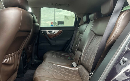 Infiniti QX70, 2016 год, 2 497 000 рублей, 10 фотография