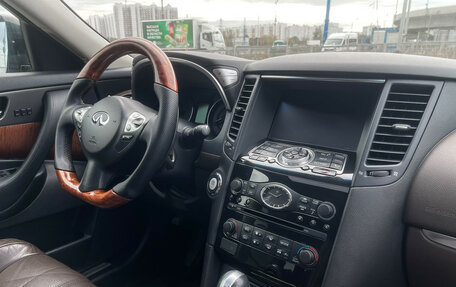 Infiniti QX70, 2016 год, 2 497 000 рублей, 9 фотография