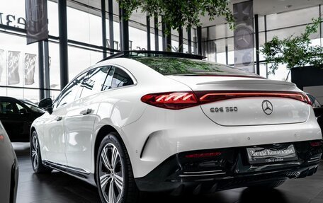 Mercedes-Benz EQE, 2023 год, 7 000 000 рублей, 9 фотография