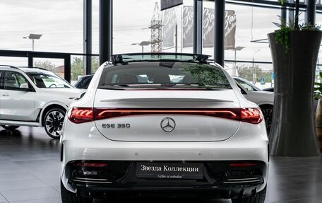 Mercedes-Benz EQE, 2023 год, 7 000 000 рублей, 10 фотография