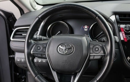 Toyota Camry, 2019 год, 3 300 000 рублей, 16 фотография