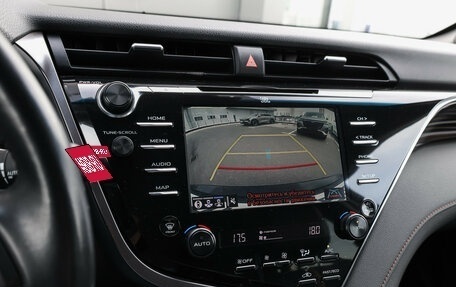 Toyota Camry, 2019 год, 3 300 000 рублей, 17 фотография