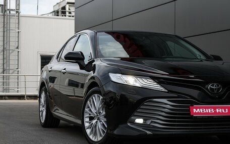 Toyota Camry, 2019 год, 3 300 000 рублей, 22 фотография