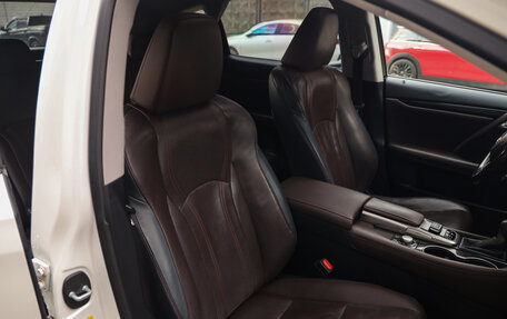 Lexus RX IV рестайлинг, 2017 год, 3 469 000 рублей, 30 фотография