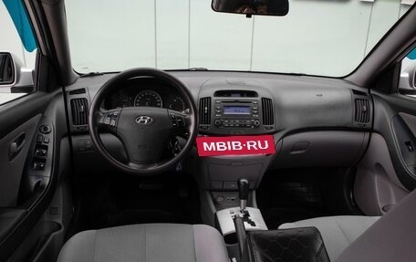 Hyundai Avante, 2009 год, 780 000 рублей, 6 фотография