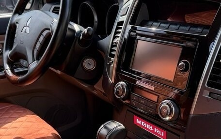 Mitsubishi Pajero IV, 2019 год, 4 500 000 рублей, 8 фотография