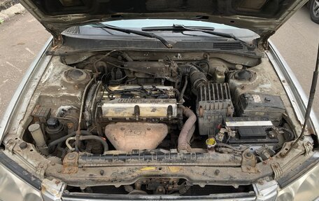 KIA Magentis I, 2002 год, 125 000 рублей, 8 фотография