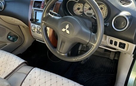 Mitsubishi Colt VI рестайлинг, 2003 год, 370 000 рублей, 14 фотография