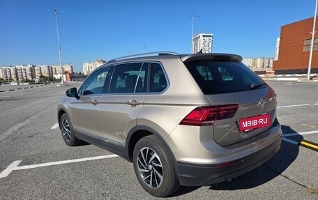 Volkswagen Tiguan II, 2018 год, 2 190 000 рублей, 6 фотография