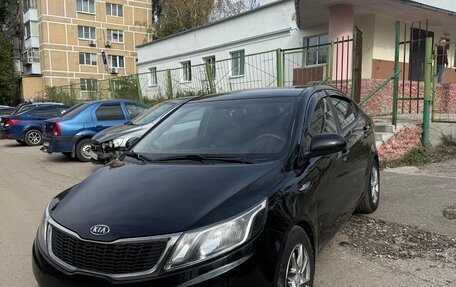 KIA Rio III рестайлинг, 2012 год, 880 000 рублей, 1 фотография