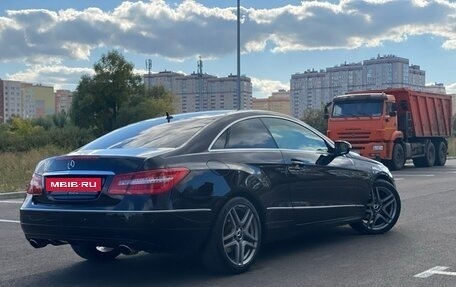 Mercedes-Benz E-Класс, 2009 год, 1 120 000 рублей, 20 фотография