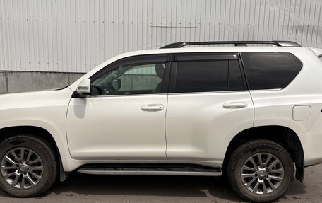 Toyota Land Cruiser Prado 150 рестайлинг 2, 2018 год, 6 600 000 рублей, 1 фотография