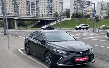 Toyota Camry, 2023 год, 3 300 000 рублей, 1 фотография