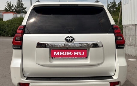 Toyota Land Cruiser Prado 150 рестайлинг 2, 2018 год, 6 600 000 рублей, 2 фотография