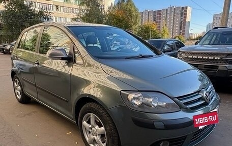 Volkswagen Golf Plus I, 2008 год, 540 000 рублей, 2 фотография