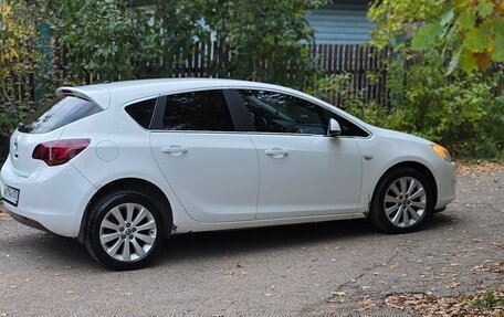 Opel Astra J, 2011 год, 539 000 рублей, 4 фотография