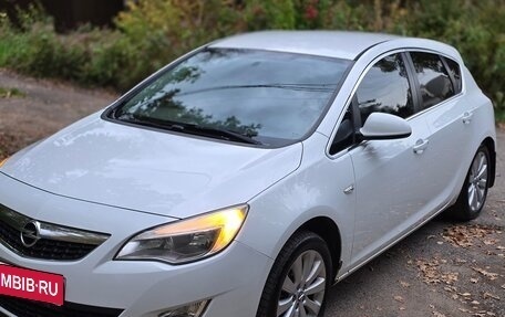 Opel Astra J, 2011 год, 539 000 рублей, 3 фотография