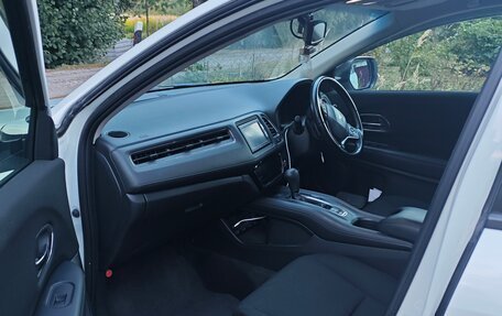 Honda Vezel, 2016 год, 1 550 000 рублей, 11 фотография