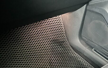 Volkswagen Tiguan II, 2019 год, 3 195 000 рублей, 36 фотография