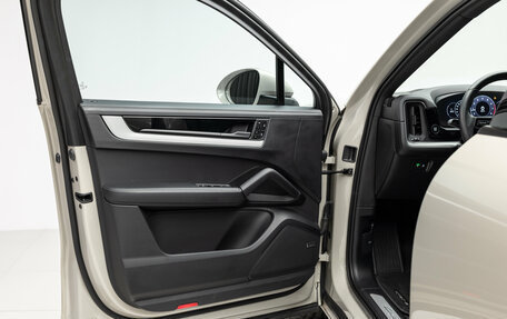Porsche Cayenne III, 2024 год, 13 990 000 рублей, 8 фотография