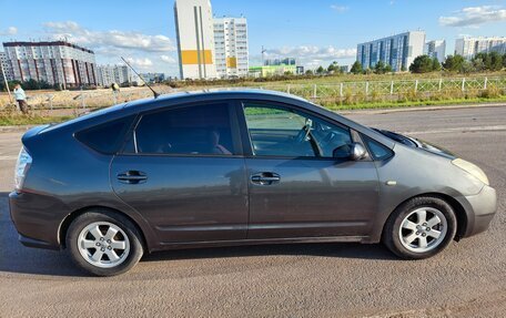 Toyota Prius, 2007 год, 600 000 рублей, 3 фотография
