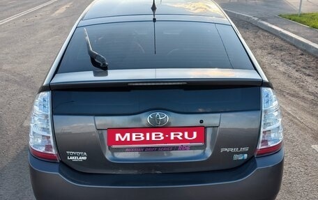 Toyota Prius, 2007 год, 600 000 рублей, 8 фотография