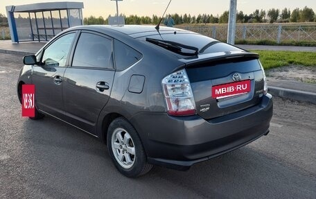 Toyota Prius, 2007 год, 600 000 рублей, 6 фотография