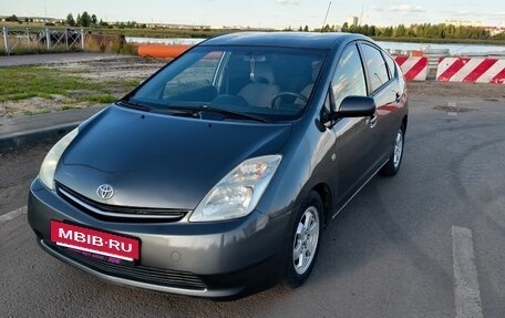 Toyota Prius, 2007 год, 600 000 рублей, 7 фотография