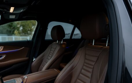 Mercedes-Benz E-Класс, 2021 год, 4 550 000 рублей, 8 фотография