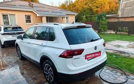 Volkswagen Tiguan II, 2018 год, 2 350 000 рублей, 4 фотография