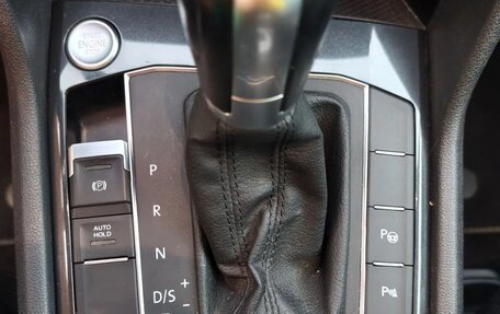 Volkswagen Tiguan II, 2018 год, 2 350 000 рублей, 17 фотография