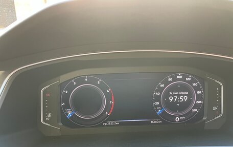Volkswagen Tiguan II, 2019 год, 2 900 000 рублей, 4 фотография