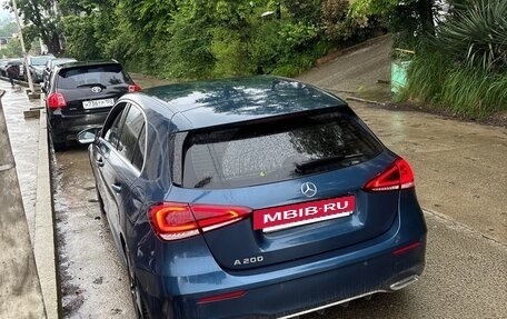 Mercedes-Benz A-Класс, 2019 год, 2 500 000 рублей, 5 фотография