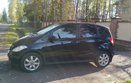 Mercedes-Benz A-Класс, 2011 год, 850 000 рублей, 2 фотография