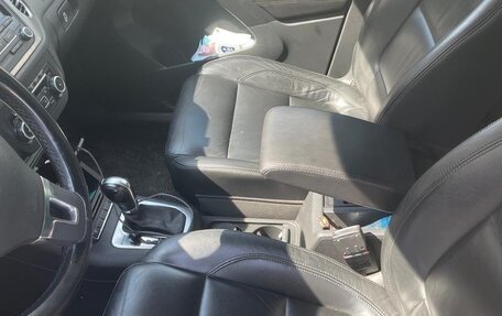 Volkswagen Tiguan I, 2010 год, 950 000 рублей, 3 фотография