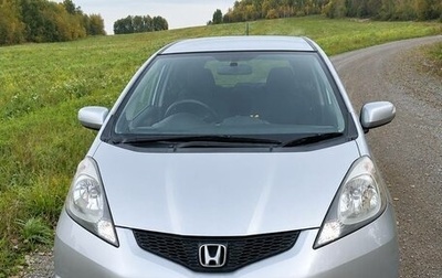 Honda Fit III, 2010 год, 750 000 рублей, 1 фотография
