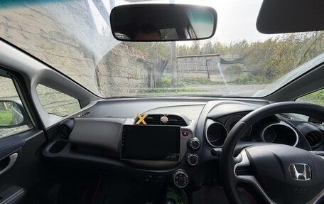 Honda Fit III, 2010 год, 750 000 рублей, 7 фотография