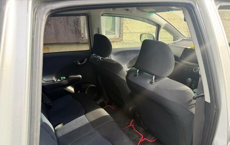 Honda Fit III, 2010 год, 750 000 рублей, 6 фотография