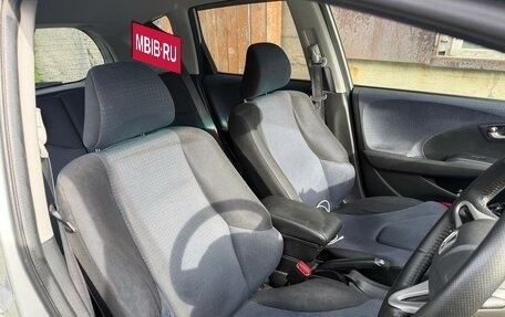 Honda Fit III, 2010 год, 750 000 рублей, 9 фотография