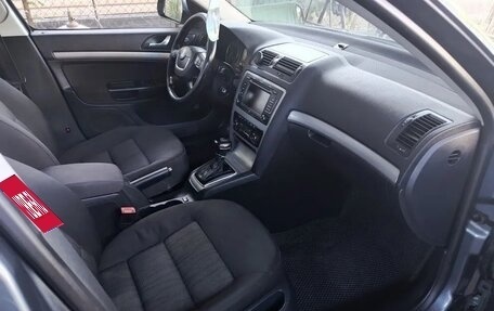 Skoda Octavia, 2011 год, 820 000 рублей, 5 фотография
